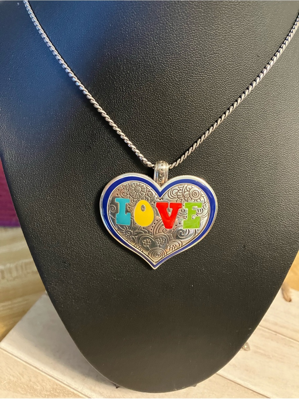 🌸Brighton ‘Summer Of LOVE' Multicolor Enamel Pendant